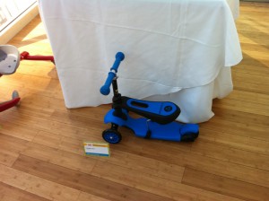 Yvolution scooter